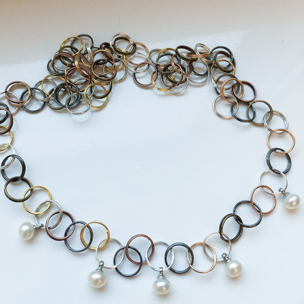 Ожерелье  "кола"натуральні культивиовані річні білі перли 6 мм 