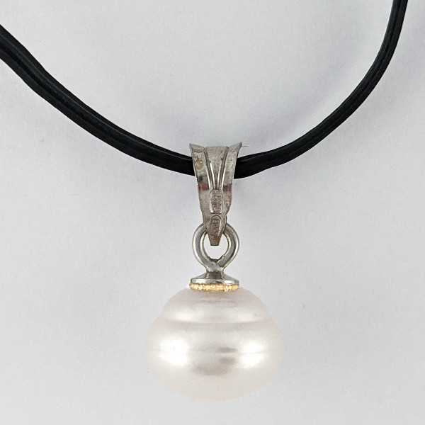 Підвіс, кулон натуральна річна біла  перлина, 10 мм срібло 875 гатунку