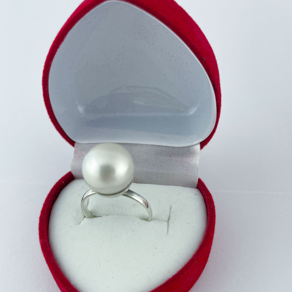 Kольцо  натуральна біла перлина 11 мм срібло 925 гатунку
